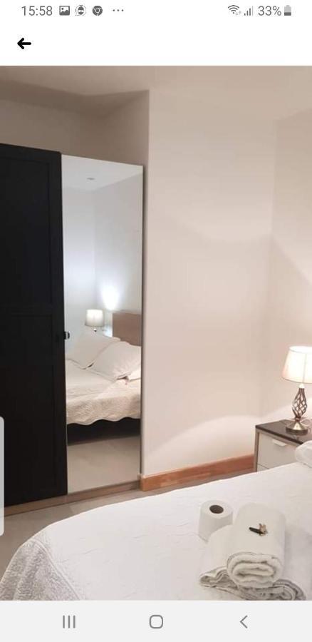 Jadwin Beautiful Room Share Toilet 2 People London Bagian luar foto